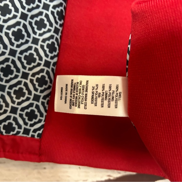 Kim Rogers Women's Perfect Fit Quilted Vest Size M Red Spandex Sides Pockets - Picture 6 of 7